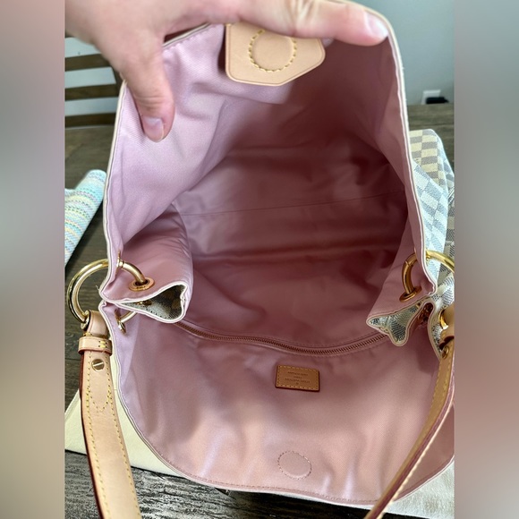 Louis Vuitton Graceful MM in Damier Azur canvas - Picture 6 of 6